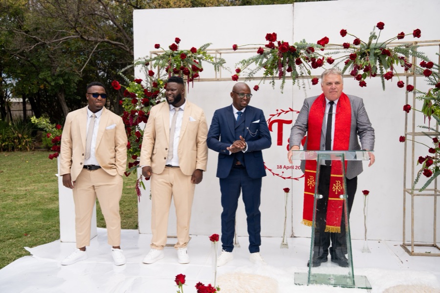 Wedding ceremony by Dr. Gerrit Rademeyer in Kommetjie